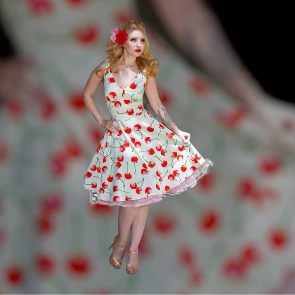 NEW Tatyana Bouquet of Cherries 50s Pin Up Halter Strap Circle Dress Women’s M - Picture 1 of 12